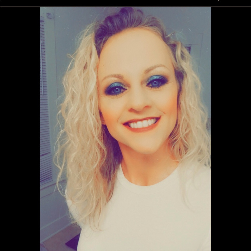 Meet your Posher, Devon